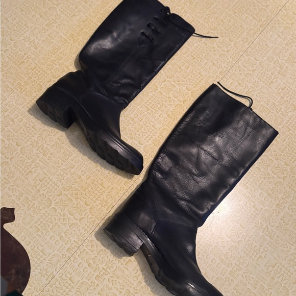 Vintage Black Leather Boots - Picture 2 of 11